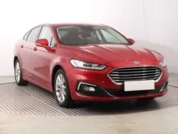 Czerwony Używany 2020 Ford Mondeo Hatchback | 77 999 zł (Dość drogi)