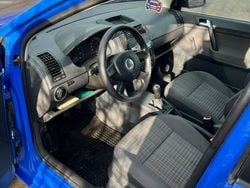 Niebieski Używany 2006 VW Polo Hatchback | 8900 zł (Uczciwa cena)