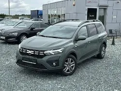 Zielony Używany 2023 Dacia Jogger Stepway Kombi | 69 900 zł (Dość drogi)
