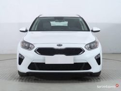 Biały Używany 2021 Kia Ceed Kombi | 56 999 zł (Uczciwa cena)