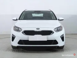 Biały Używany 2021 Kia Ceed Kombi | 59 999 zł (Uczciwa cena)