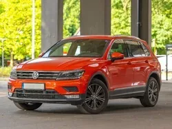 Pomarańczowy Używany 2016 VW Tiguan Highline SUV | 85 900 zł (Drogi)