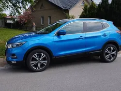 Niebieski Używany 2018 Nissan Qashqai SUV | 61 900 zł (Uczciwa cena)