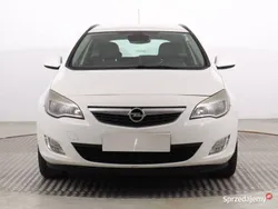 Biały Używany 2011 Opel Astra Hatchback | 11 499 zł (Dobra cena)