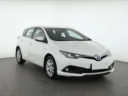 Biały Używany 2017 Toyota Auris Hatchback | 52 999 zł (Dobra cena)