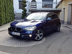 Granatowy Używany 2011 BMW 120 Sport Line Hatchback | 35 900 zł