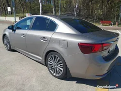 Szary Używany 2015 Toyota Avensis Sedan/Limuzyna | 52 000 zł