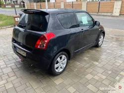 Czarny Używany 2010 Suzuki Swift Hatchback | 13 500 zł (Dobra cena)