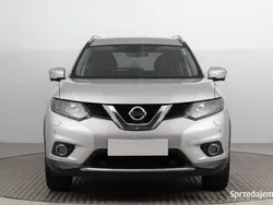 Srebrny Używany 2015 Nissan X-Trail SUV | 58 999 zł (Uczciwa cena)