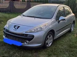 Srebrny Używany 2007 Peugeot 207 Hatchback | 7500 zł (Dobra cena)
