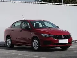 Czerwony Używany 2019 Fiat Tipo Sedan/Limuzyna | 32 999 zł (Dobra cena)