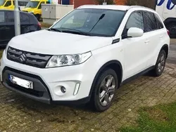 Biały Używany 2017 Suzuki Vitara SUV | 69 500 zł (Uczciwa cena)