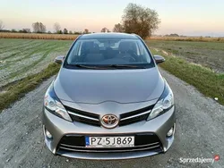 Brązowy Używany 2015 Toyota Verso Minivan | 49 000 zł (Uczciwa cena)
