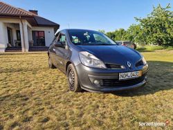 Grafitowy Używany 2006 Renault Clio III Hatchback | 7299 zł