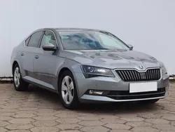 Szary Używany 2019 Skoda Superb Hatchback | 64 999 zł (Dobra cena)