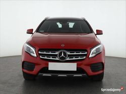 Czerwony Używany 2018 Mercedes GLA220 SUV | 96 999 zł