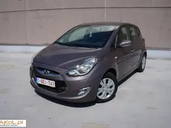 Szary (metalik) Używany 2011 Hyundai ix20 Minivan | 27 900 zł