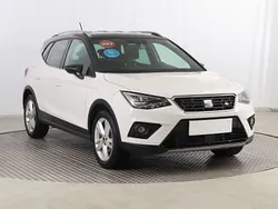 Biały Używany 2020 Seat Arona SUV | 64 999 zł (Uczciwa cena)