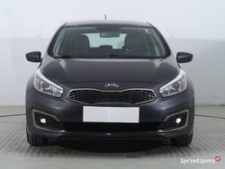 Szary Używany 2017 Kia Ceed Hatchback | 39 999 zł (Uczciwa cena)