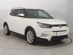 Biały Używany 2017 Ssangyong Tivoli SUV | 38 999 zł (Uczciwa cena)