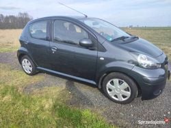Grafitowy Używany 2012 Toyota Aygo Hatchback | 14 400 zł (Uczciwa cena)