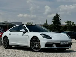 Biały (metalik) Używany 2017 Porsche Panamera Sedan/Limuzyna | 267 900 zł