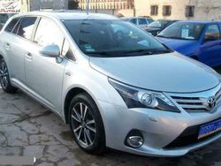 Srebrny (metalik) Używany 2012 Toyota Avensis Sedan/Limuzyna | 62 700 zł