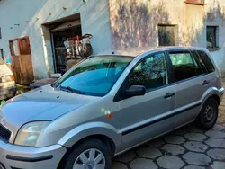 Srebrny Używany 2002 Ford Fusion Kombi | 1900 zł