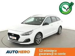 Biały (metalik) Używany 2017 Hyundai i30 Passion Plus Kombi | 52 900 zł (Uczciwa cena)