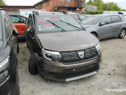 Brązowy Używany 2017 Dacia Sandero Stepway Hatchback | 12 900 zł