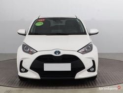Biały Używany 2021 Toyota Yaris Hybrid Hatchback | 63 999 zł (Dobra cena)