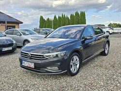 Szary Używany 2020 VW Passat Elegance Sedan/Limuzyna | 84 900 zł (Uczciwa cena)