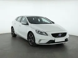 Biały Używany 2015 Volvo V40 Kombi | 60 999 zł (Uczciwa cena)