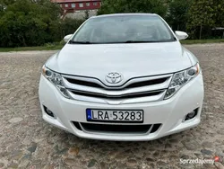 Biały Używany 2016 Toyota Venza Limited SUV | 95 800 zł