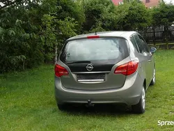 Brązowy Używany 2012 Opel Meriva Minivan | 19 900 zł (Uczciwa cena)