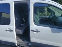Biały Używany 2008 Peugeot Expert Van | 18 800 zł (Dość drogi)