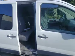 Biały Używany 2008 Peugeot Expert Van | 18 800 zł