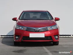 Czerwony Używany 2014 Toyota Corolla Sedan/Limuzyna | 51 999 zł (Uczciwa cena)