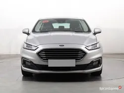 Srebrny Używany 2020 Ford Mondeo Hatchback | 75 999 zł (Uczciwa cena)