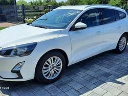 Biały Używany 2021 Ford Focus Titanium X Kombi | 62 000 zł (Uczciwa cena)