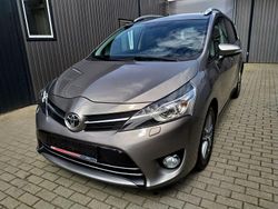 Inny (metalik) Używany 2015 Toyota Verso Minivan | 48 900 zł (Uczciwa cena)