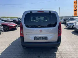 Grafitowy (metalik) Używany 2024 Fiat Doblò Minivan | 44 900 zł