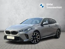Szary skyscraper metalizowany Używany 2024 BMW 120 Shadowline Hatchback | 189 900 zł