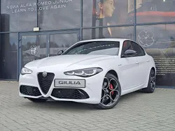 Lakier pastelowy biały alfa white Nowe 2025 Alfa Romeo Giulia Veloce Sedan/Limuzyna | 226 900 zł