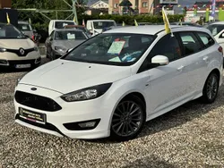 Biały (metalik) Używany 2017 Ford Focus Kombi | 32 900 zł (Dobra cena)