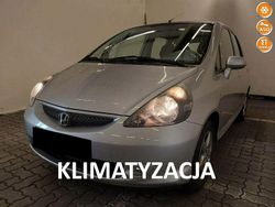 Srebrny Używany 2008 Honda Jazz Hatchback | 11 999 zł (Uczciwa cena)