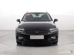 Czarny Używany 2019 VW Passat Kombi | 85 999 zł (Uczciwa cena)