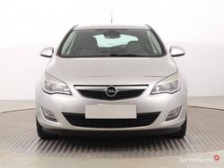 Srebrny Używany 2011 Opel Astra Hatchback | 15 499 zł (Uczciwa cena)