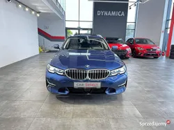 Niebieski Używany 2022 BMW 320 Luxury Line Kombi | 135 900 zł (Uczciwa cena)