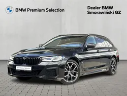 Czarny szafir metalizowany Używany 2021 BMW 520 Shadowline Kombi | 174 900 zł